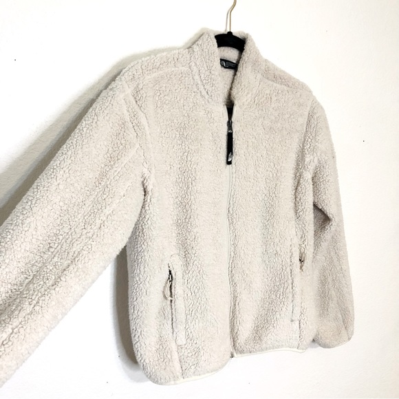 The North Face High Loft Fleece - Picture 4 of 6
